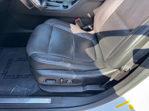 Used 2019 GMC Acadia SLT w/ LPO, Floor Liner Package AWD/4WD image 14