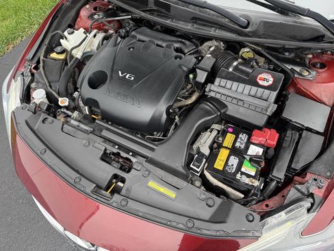 Used 2016 Nissan Maxima SR image 34