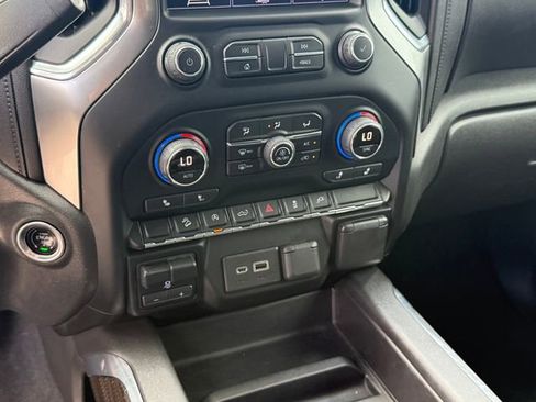 Used 2020 Chevrolet Silverado 1500 LT Trail Boss AWD/4WD image 21