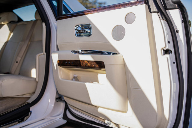 Used 2013 Rolls-Royce Ghost RWD image 54