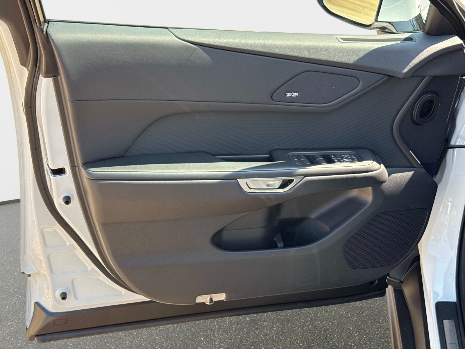 New 2026 Lexus ES 350h w/ Cold Area Package FWD image 15