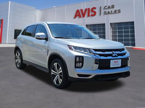 Used 2025 Mitsubishi Outlander Sport SE AWD/4WD image 9