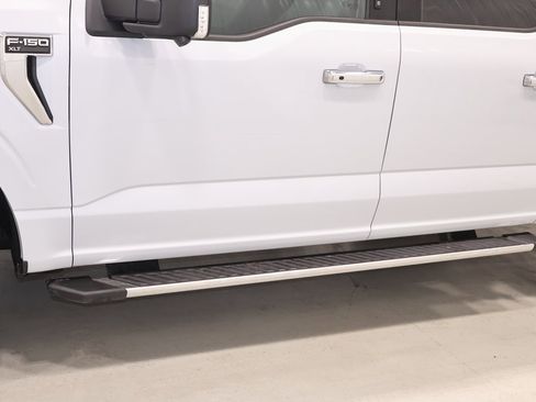 Certified 2021 Ford F150 XLT w/ Equipment Group 302A High image 40