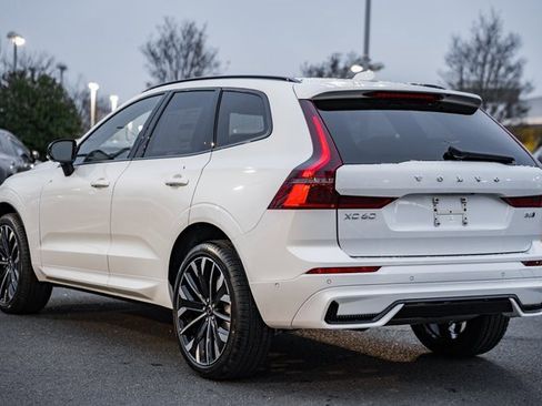New 2026 Volvo XC60 B5 Ultra w/ Climate Package image 5