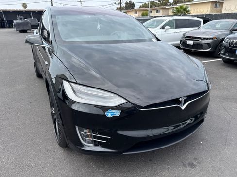 Used 2021 Tesla Model X Long Range AWD/4WD image 7