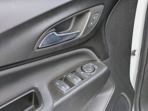 Used 2023 Chevrolet Equinox RS w/ LPO, Cargo Package image 12