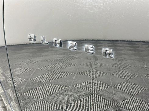 Used 2019 Chevrolet Blazer Premier w/ Driver Confidence II Package image 28