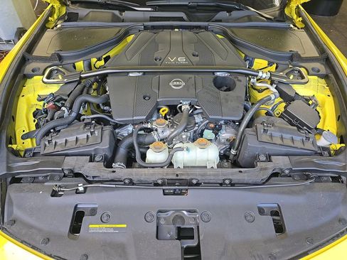 Used 2024 Nissan Z Performance w/ Floor Mat Package RWD image 13