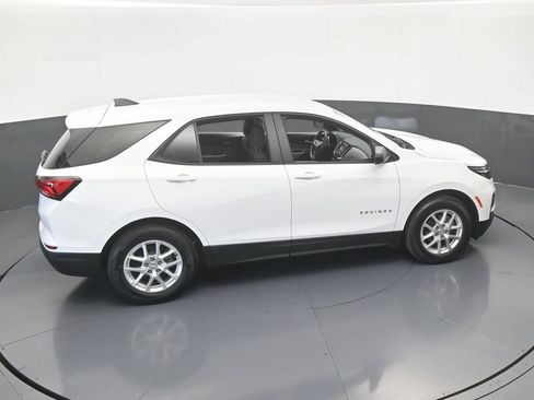 Used 2023 Chevrolet Equinox LS FWD image 47
