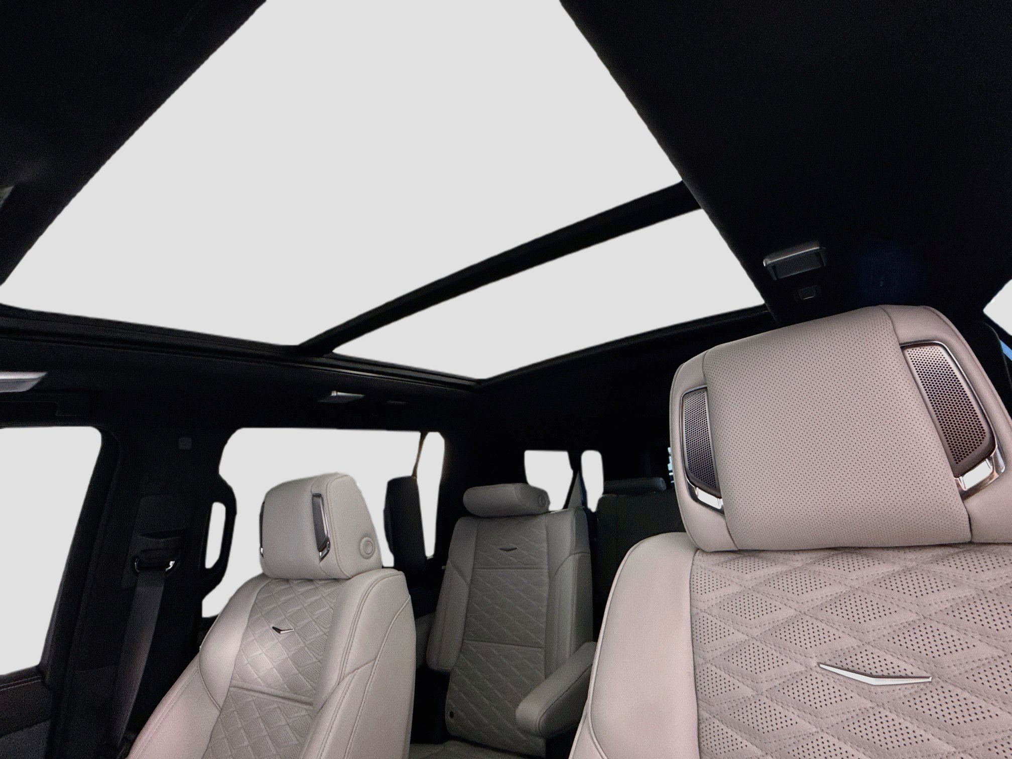 Used 2025 Cadillac Escalade ESV V w/ LPO, ONYX Package AWD/4WD image 24