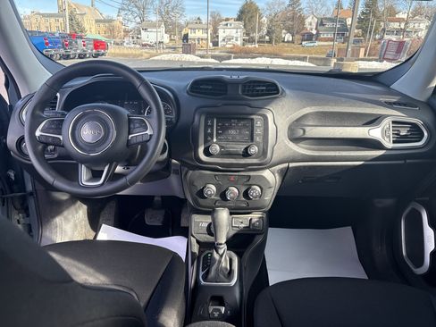 Used 2018 Jeep Renegade Sport w/ Power & Air Group image 14