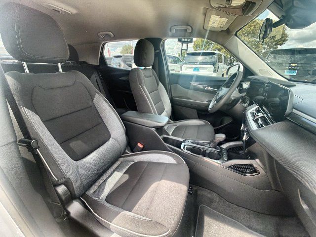 Used 2025 Chevrolet TrailBlazer LT AWD/4WD image 26