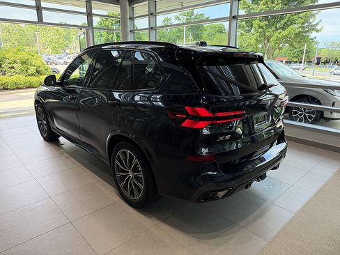 New 2026 BMW X5 xDrive50e AWD/4WD image 4