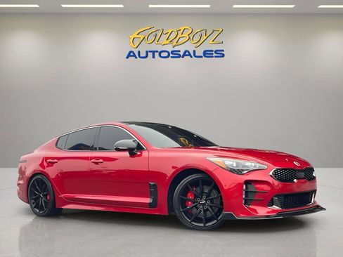 Used 2018 Kia Stinger GT2 image 1