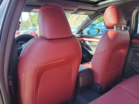 New 2026 MAZDA MAZDA3 Hatchback w/Premium Plus Pkg image 13