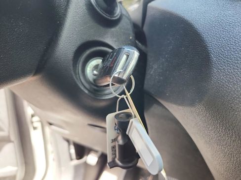 Used 2016 Kia Sorento LX w/ LX Convenience Package image 25