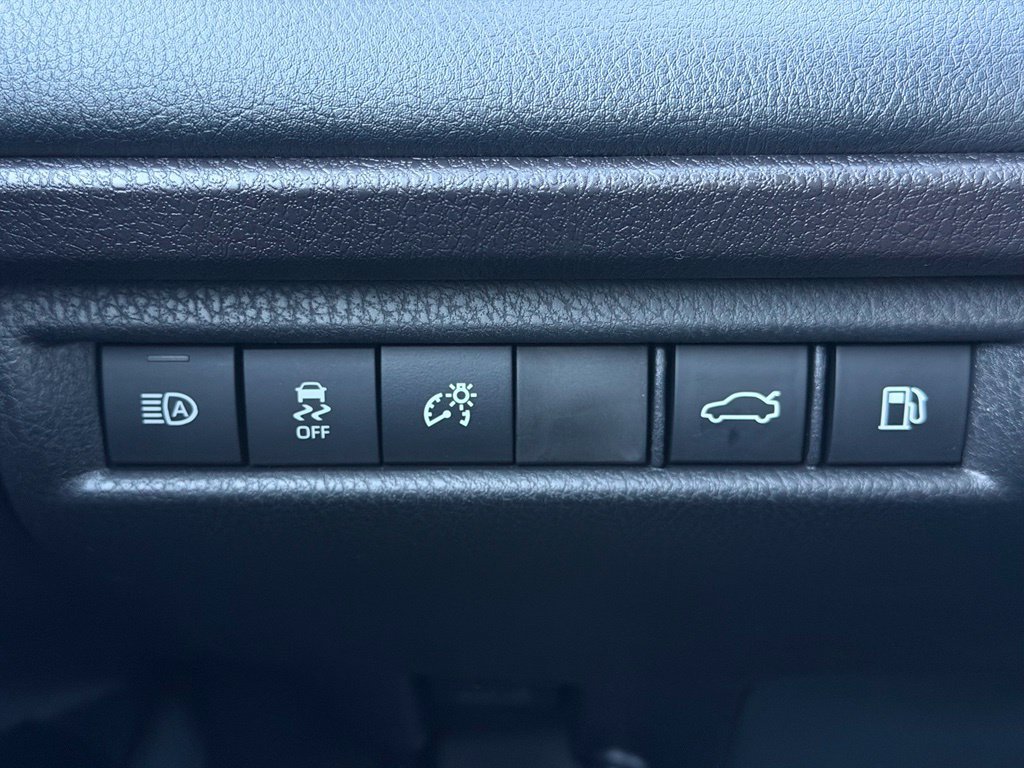 Used 2026 Toyota Camry XSE FWD image 28