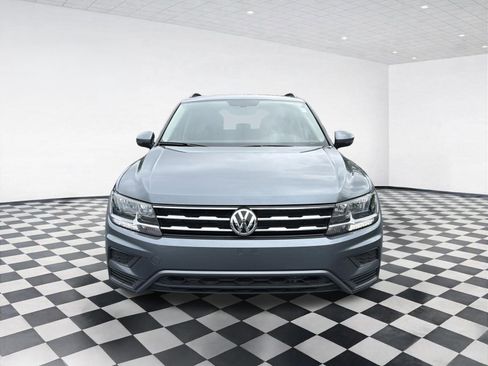 Used 2021 Volkswagen Tiguan SE FWD image 2