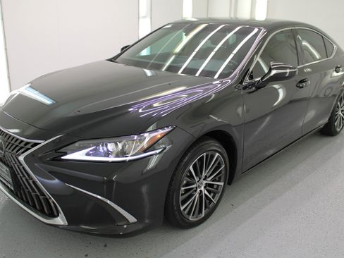 Used 2022 Lexus ES 350 Premium image 5