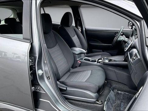 Certified 2025 Nissan Leaf SV Plus FWD image 27