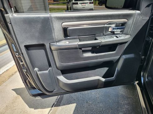 Used 2013 RAM 1500 R/T w/ Convenience Group RWD image 15