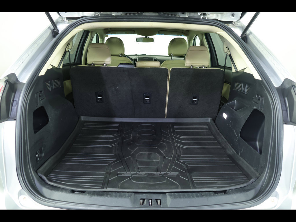 Used 2017 Ford Edge SEL w/ Cargo Accessory Package FWD image 6