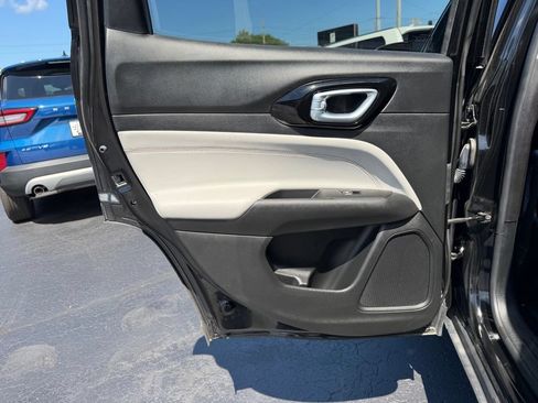 Used 2022 Jeep Compass Limited AWD/4WD image 19