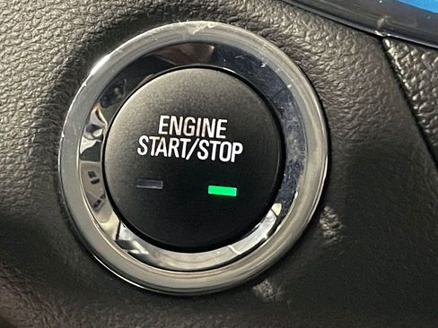 Used 2016 Chevrolet Impala LTZ w/ Enhanced Convenience Package image 29