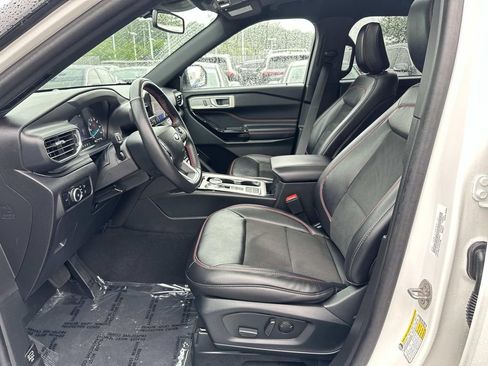 Used 2023 Ford Explorer ST-Line w/ Class IV Trailer Tow Package RWD image 27