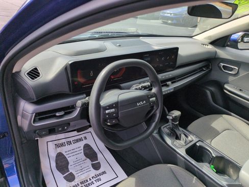 Used 2025 Kia K4 FWD image 15