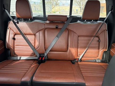 Used 2025 GMC Sierra 2500 Denali Ultimate image 11