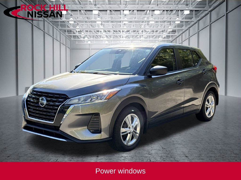 Used 2021 Nissan Kicks S FWD image 3