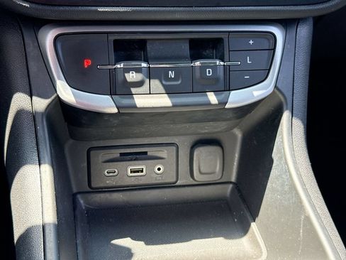 Used 2019 GMC Terrain SLT FWD image 20