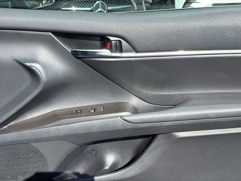 Used 2024 Toyota Camry SE FWD image 13