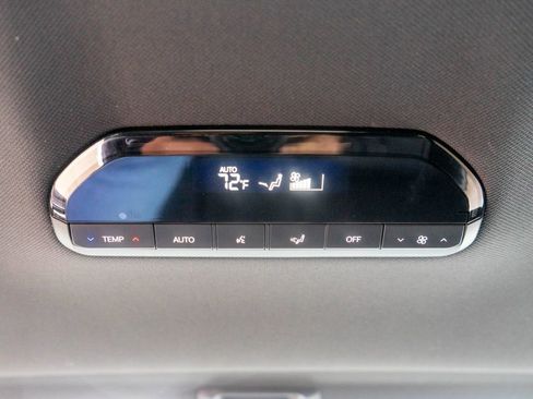 New 2027 Kia Telluride S image 15