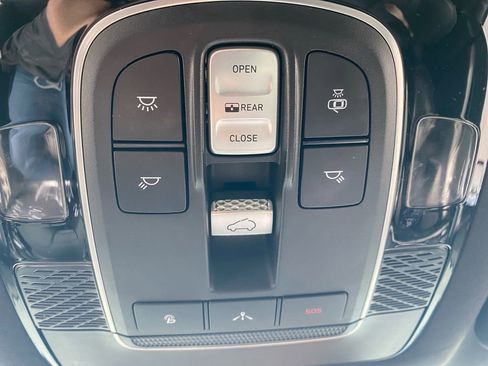 Used 2020 Hyundai Palisade Limited AWD/4WD image 38