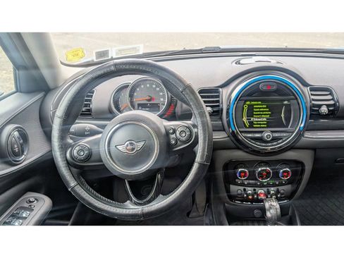 Used 2017 MINI Cooper Clubman ALL4 image 26