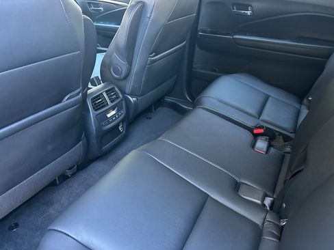 Used 2022 Honda Pilot Special Edition image 9