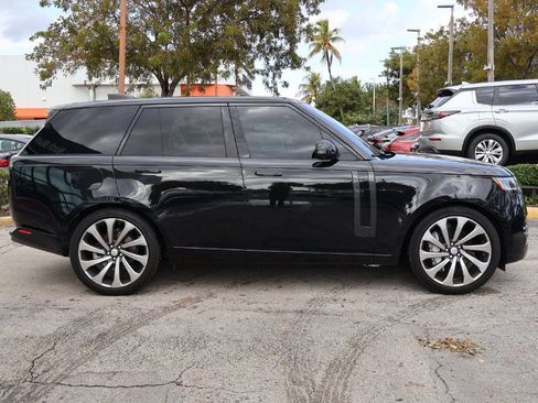 Used 2023 Land Rover Range Rover SE AWD/4WD image 23