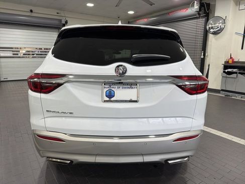 Used 2021 Buick Enclave Essence w/ Sound and Sites Package image 4