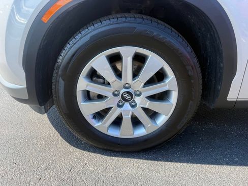 Used 2025 Hyundai Palisade SEL FWD image 11