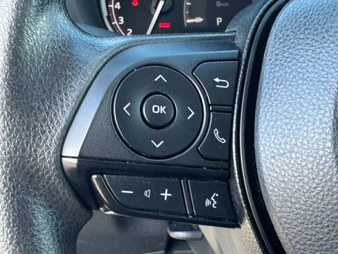 Used 2024 Toyota RAV4 LE image 22