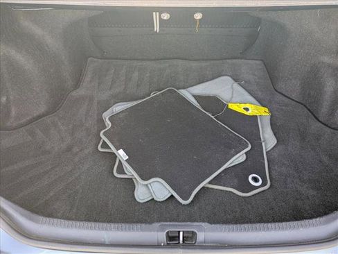 Used 2016 Toyota Camry LE FWD image 6