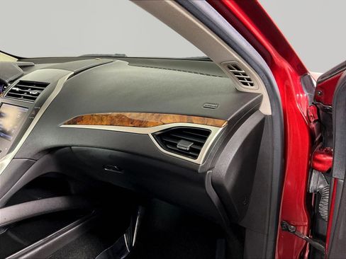 Used 2014 Lincoln MKZ w/ Equipment Group 101A Select FWD image 26