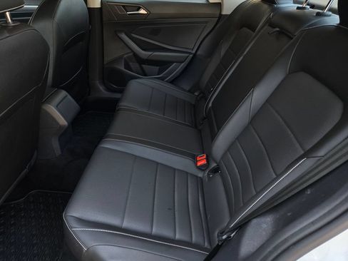 Used 2023 Volkswagen Jetta SE w/ Panoramic Sunroof Package FWD image 13