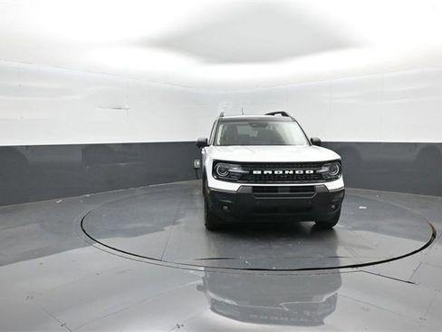 New 2025 Ford Bronco Sport Outer Banks w/ Outer Banks Tech Package+ image 2