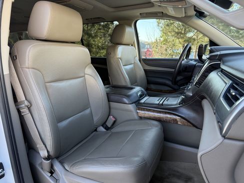 Used 2015 Chevrolet Suburban LTZ image 36