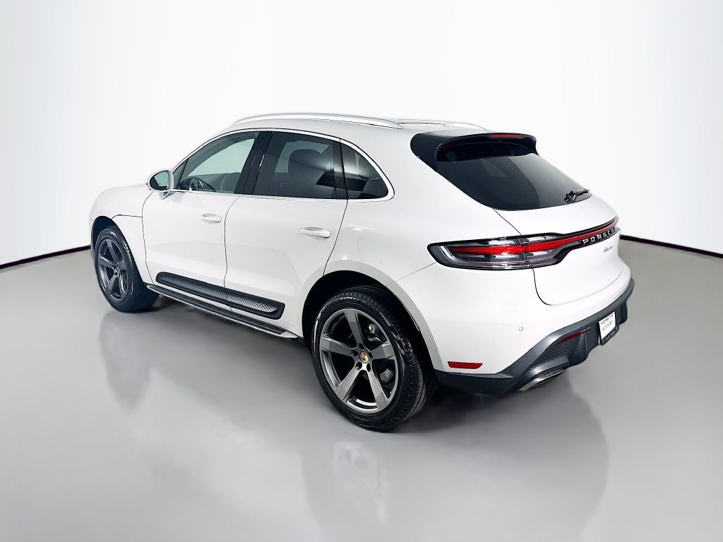 Certified 2026 Porsche Macan Turbo AWD/4WD image 3