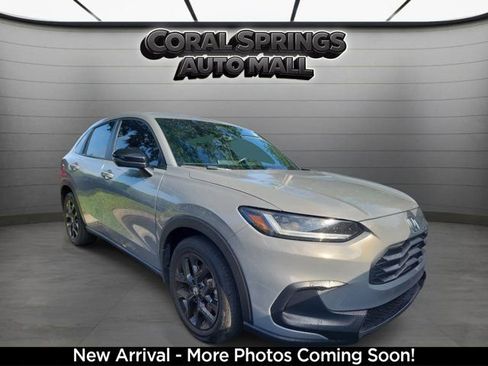 Used 2024 Honda HR-V Sport image 1