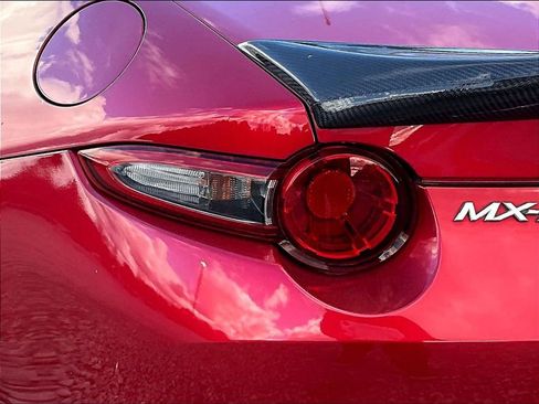 Used 2016 MAZDA MX-5 Miata Sport image 22